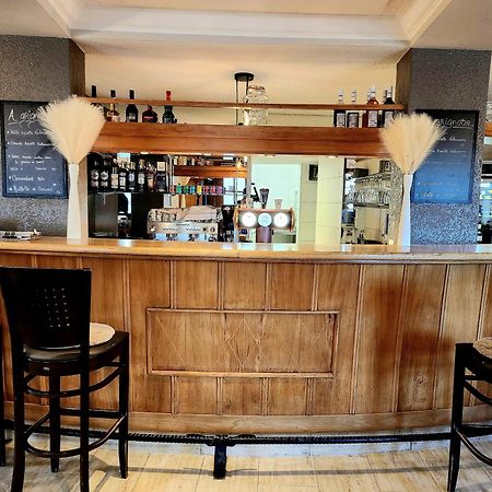 Auberge De L'Union ランス エクステリア 写真