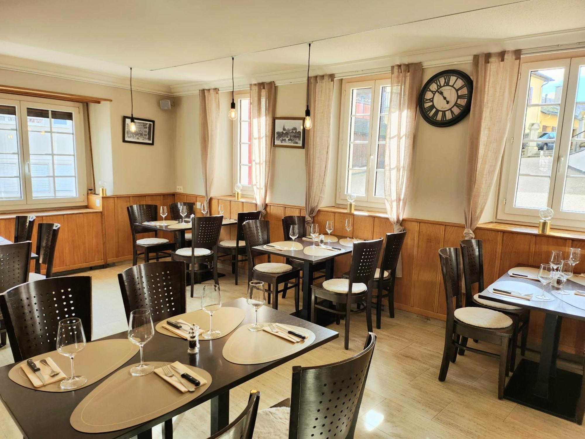 Auberge De L'Union ランス エクステリア 写真